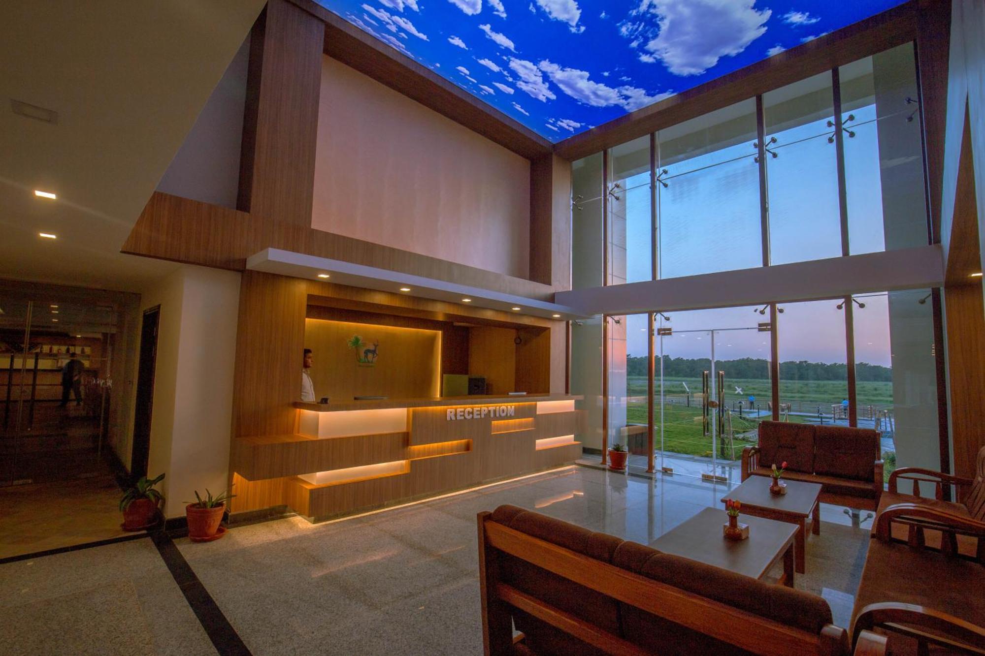 Park Safari Resort, Chitwan National Park Exterior photo