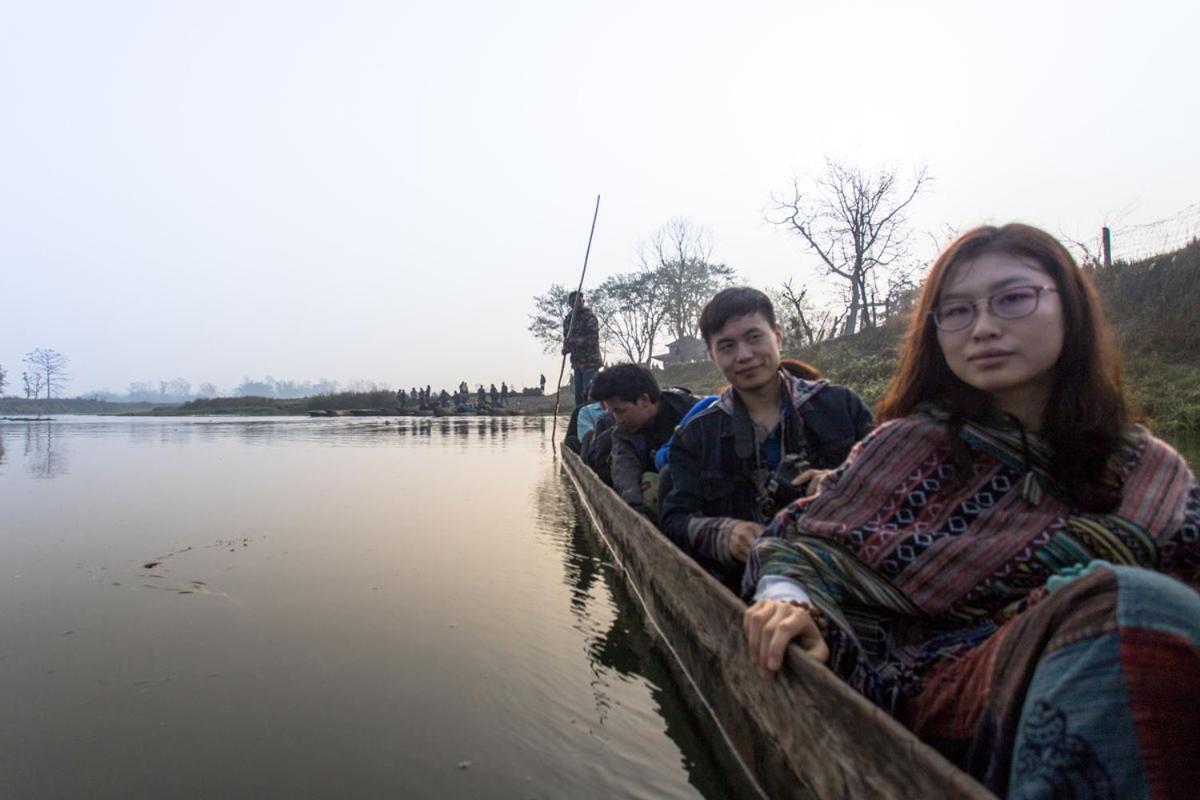 Park Safari Resort, Chitwan National Park Exterior photo